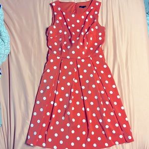 !!!!!it’s not orange it’s coral size ten/medium